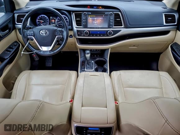 ✅ 2017 Toyota Highlander XLE • VIN: 5TDJZRFH2HS393553 • Lot: 94578105. Listed on Copart with 83,913 mi. Free auction sales archive from the USA and detailed vehicle history report at DreamBid. Image 8.