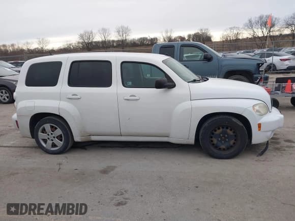 ✅ 2011 Chevrolet HHR • VIN: 3GNBAEFW6BS544018 • Lot: 43771217. Wystawiony na IAAI z przebiegiem 178 643 mil. Bezpłatny archiwum sprzedaży aukcyjnych z USA i szczegółowy raport historii pojazdu na DreamBid. Zdjęcie 13.