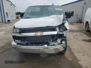 ✅ 2025 Chevrolet Express Cargo • VIN: 1GCWGAFP8S1159197 • Lot: 85582315. Wystawiony na Copart z przebiegiem Nie podano. Bezpłatny archiwum sprzedaży aukcyjnych z USA i szczegółowy raport historii pojazdu na DreamBid. Zdjęcie 5.
