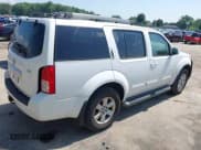 ✅ 2008 Nissan Pathfinder S • VIN: 5N1AR18B68C662483 • Lot: 42793123. Wystawiony na IAAI z przebiegiem 128 301 mil. Bezpłatny archiwum sprzedaży aukcyjnych z USA i szczegółowy raport historii pojazdu na DreamBid. Zdjęcie 4.
