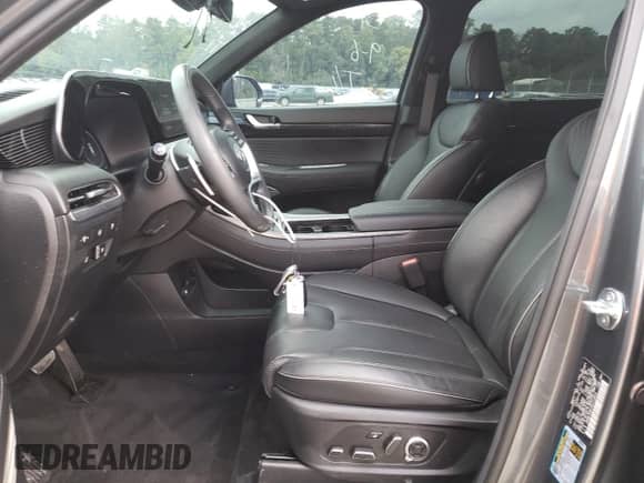 2024 Hyundai Palisade Calligraphy с VIN KM8R7DGE3RU712810, выставлен на аукционе Copart как лот 71373904 с пробегом 18 814 миль миль и Списание • Salvage title. История ставок и продаж доступна на DreamBid. Изображение 7.