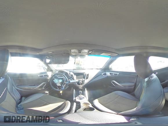 ✅ 2016 Hyundai Veloster • VIN: KMHTC6AD8GU257950 • Лот: 74624364. Опубликован ранее на Copart с пробегом 77 796 миль. Бесплатный доступ к архиву аукционных продаж из США и подробный отчёт об истории автомобиля на DreamBid. Изображение 13.