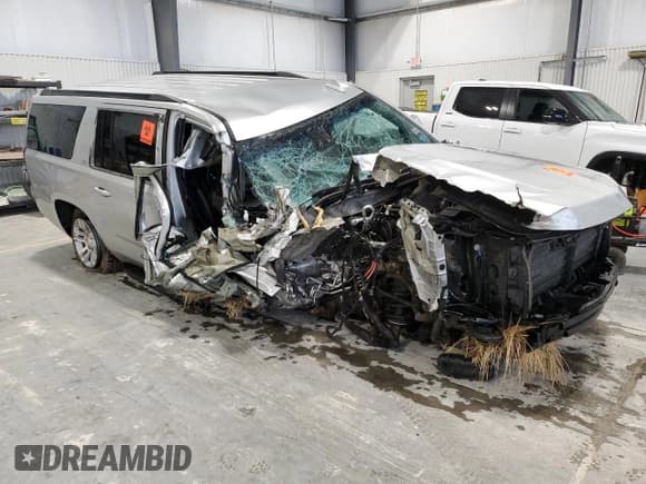 ✅ 2018 Chevrolet Suburban LT • VIN: 1GNSKHKC0JR255079 • Lot: 81128404. Listed on Copart with Not provided. Free auction sales archive from the USA and detailed vehicle history report at DreamBid. Image 4.