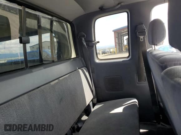 ✅ 1997 Toyota T100 SR5 • VIN: JT4UN24D2V0041751 • Lot: 65331475. Wystawiony na Copart z przebiegiem 190 931 mil. Bezpłatny archiwum sprzedaży aukcyjnych z USA i szczegółowy raport historii pojazdu na DreamBid. Zdjęcie 10.