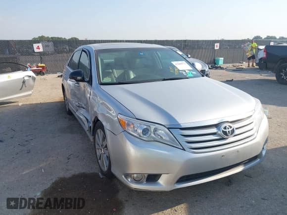 ✅ 2011 Toyota Avalon Limited • VIN: 4T1BK3DB9BU384125 • Lot: 43209972. Wystawiony na IAAI z przebiegiem 154 637 mil. Bezpłatny archiwum sprzedaży aukcyjnych z USA i szczegółowy raport historii pojazdu na DreamBid. Zdjęcie 1.