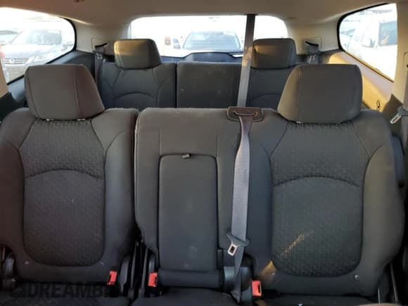 ✅ 2010 Chevrolet Traverse 1LT • VIN: 1GNLRFED4AJ268988 • Lot: 71664964. Wystawiony na Copart z przebiegiem 179 777 mil. Bezpłatny archiwum sprzedaży aukcyjnych z USA i szczegółowy raport historii pojazdu na DreamBid. Zdjęcie 10.