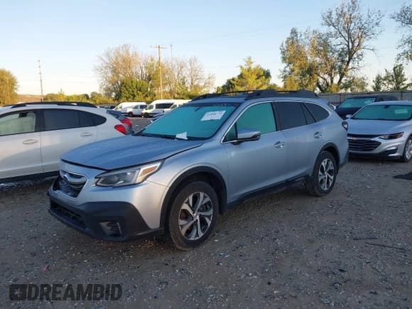 ✅ 2021 Subaru Outback Limited • VIN: 4S4BTANC4M3141646 • Lot: 43384174. Listed on IAAI with 118,118 mi. Free auction sales archive from the USA and detailed vehicle history report at DreamBid. Image 17.