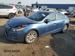 ✅ 2017 Mazda 3 Sport • VIN: 3MZBN1U75HM106781 • Lot: 80064775. Wystawiony na Copart z przebiegiem 103 913 mil. Bezpłatny archiwum sprzedaży aukcyjnych z USA i szczegółowy raport historii pojazdu na DreamBid. Zdjęcie 1.