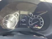 ✅ 2022 Lexus GX 460 • VIN: JTJKM7BX2N5320024 • Lot: 43440335. Wystawiony na IAAI z przebiegiem 26 128 mil. Bezpłatny archiwum sprzedaży aukcyjnych z USA i szczegółowy raport historii pojazdu na DreamBid. Zdjęcie 7.