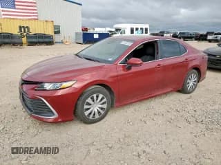 ✅ 2022 Toyota Camry Hybrid LE • VIN: 4T1C31AK8NU041790 • Lot: 81333155. Wystawiony na Copart z przebiegiem 71 564 mil. Bezpłatny archiwum sprzedaży aukcyjnych z USA i szczegółowy raport historii pojazdu na DreamBid. Zdjęcie 1.