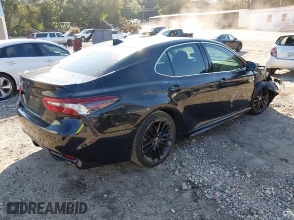 ✅ 2021 Toyota Camry XSE • VIN: 4T1K61AK2MU577457 • Lot: 43203310. Listed on IAAI with 126,290 mi. Free auction sales archive from the USA and detailed vehicle history report at DreamBid. Image 4.
