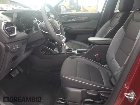 ✅ 2025 Chevrolet TrailBlazer LT • VIN: KL79MPSL0SB184162 • Lot: 90026575. Wystawiony na Copart z przebiegiem 12 823 mil. Bezpłatny archiwum sprzedaży aukcyjnych z USA i szczegółowy raport historii pojazdu na DreamBid. Zdjęcie 7.