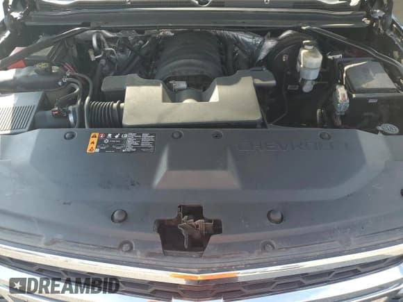 ✅ 2018 Chevrolet Suburban LT • VIN: 1GNSKHKC5JR363682 • Lot: 84354055. Wystawiony na Copart z przebiegiem 90 098 mil. Bezpłatny archiwum sprzedaży aukcyjnych z USA i szczegółowy raport historii pojazdu na DreamBid. Zdjęcie 12.