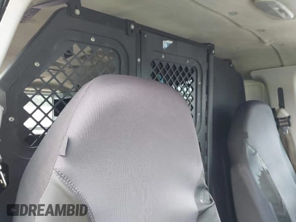 ✅ 2006 Ford Econoline Cargo • VIN: 1FTNE24L16DB05333 • Лот: 43026490. Опубликован ранее на IAAI с пробегом Не указан. Бесплатный доступ к архиву аукционных продаж из США и подробный отчёт об истории автомобиля на DreamBid. Изображение 8.