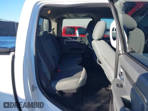 ✅ 2019 Ram 1500 SLT • VIN: 1C6RR6TT9KS585035 • Lot: 41398791. Listed on IAAI with 53,733 mi. Free auction sales archive from the USA and detailed vehicle history report at DreamBid. Image 8.
