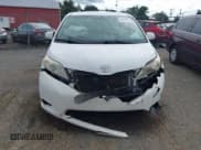 ✅ 2014 Toyota Sienna LE AAS • VIN: 5TDKK3DC4ES428621 • Lot: 43056042. Listed on IAAI with 166,388 mi. Free auction sales archive from the USA and detailed vehicle history report at DreamBid. Image 6.