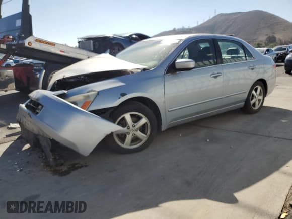 ✅ 2004 Honda Accord EX • VIN: JHMCM56854C013194 • Lot: 91831515. Listed on Copart with 215,576 mi. Free auction sales archive from the USA and detailed vehicle history report at DreamBid. Image 1.