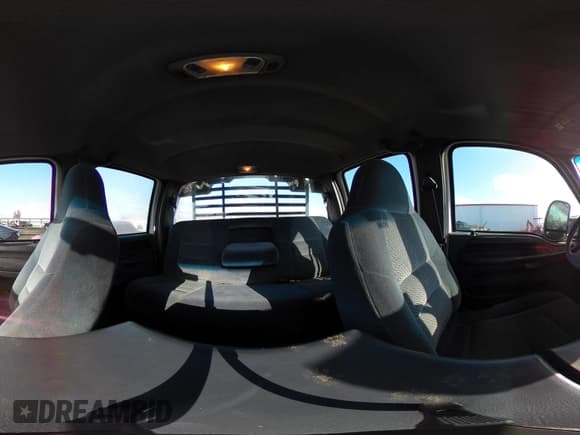 ✅ 2001 Ford F-350 XL • VIN: 1FTSW31S21EA83444 • Лот: 43655944. Опубликован ранее на IAAI с пробегом 193 884 миль. Бесплатный доступ к архиву аукционных продаж из США и подробный отчёт об истории автомобиля на DreamBid. Изображение 18.