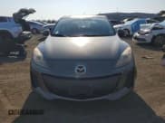 ✅ 2013 Mazda 3 i Touring • VIN: JM1BL1LPXD1739617 • Лот: 67950965. Опубликован ранее на Copart с пробегом 180 389 миль. Бесплатный доступ к архиву аукционных продаж из США и подробный отчёт об истории автомобиля на DreamBid. Изображение 5.