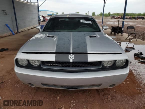 ✅ 2010 Dodge Challenger SE • VIN: 2B3CJ4DV8AH110509 • Lot: 86078855. Wystawiony na Copart z przebiegiem 98 770 mil. Bezpłatny archiwum sprzedaży aukcyjnych z USA i szczegółowy raport historii pojazdu na DreamBid. Zdjęcie 5.