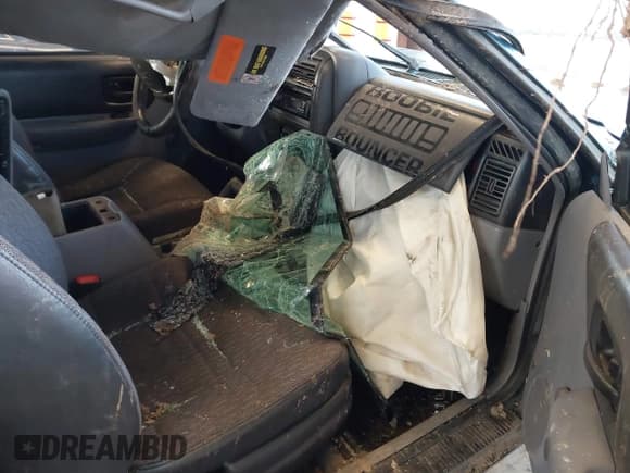 ✅ 1997 Jeep Cherokee Sport • VIN: 1J4FJ67S6VL574149 • Lot: 41286297. Listed on IAAI with Not provided. Free auction sales archive from the USA and detailed vehicle history report at DreamBid. Image 5.