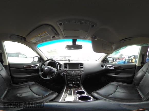 ✅ 2014 Nissan Pathfinder SV • VIN: 5N1AR2MN2EC698964 • Lot: 43740080. Listed on IAAI with 218,118 mi. Free auction sales archive from the USA and detailed vehicle history report at DreamBid. Image 18.