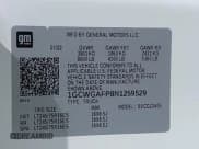 ✅ 2022 Chevrolet Express Cargo • VIN: 1GCWGAFP8N1259529 • Lot: 42707939. Wystawiony na IAAI z przebiegiem 47 935 mil. Bezpłatny archiwum sprzedaży aukcyjnych z USA i szczegółowy raport historii pojazdu na DreamBid. Zdjęcie 9.