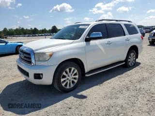 ✅ 2010 Toyota Sequoia Platinum • VIN: 5TDYY5G14AS030690 • Lot: 61597895. Wystawiony na Copart z przebiegiem 197 037 mil. Bezpłatny archiwum sprzedaży aukcyjnych z USA i szczegółowy raport historii pojazdu na DreamBid. Zdjęcie 1.