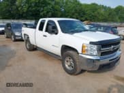 ✅ 2008 Chevrolet Silverado 2500HD 1LT • VIN: 1GCHK29K78E165815 • Lot: 42558979. Wystawiony na IAAI z przebiegiem 125 972 mil. Bezpłatny archiwum sprzedaży aukcyjnych z USA i szczegółowy raport historii pojazdu na DreamBid. Zdjęcie 1.