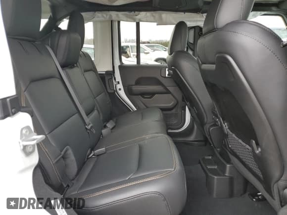 ✅ 2024 Jeep Wrangler Sahara • VIN: 1C4PJXEG6RW312862 • Lot: 48125215. Listed on Copart with 3,915 mi. Free auction sales archive from the USA and detailed vehicle history report at DreamBid. Image 10.