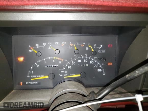 ✅ 1991 GMC Sierra 1500 • VIN: 2GTHC39K2M1538208 • Lot: 41664305. Wystawiony na Copart z przebiegiem 56 293 mil. Bezpłatny archiwum sprzedaży aukcyjnych z USA i szczegółowy raport historii pojazdu na DreamBid. Zdjęcie 9.