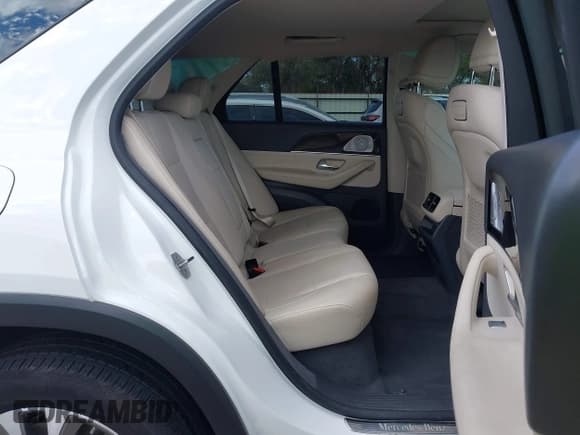 ✅ 2020 Mercedes-Benz GLE 350 • VIN: 4JGFB4KB5LA050865 • Lot: 43711591. Listed on IAAI with 58,837 mi. Free auction sales archive from the USA and detailed vehicle history report at DreamBid. Image 8.