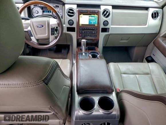 ✅ 2010 Ford F-150 XL • VIN: 1FTFW1EVXAFB76698 • Lot: 66725125. Listed on Copart with 137,534 mi. Free auction sales archive from the USA and detailed vehicle history report at DreamBid. Image 8.