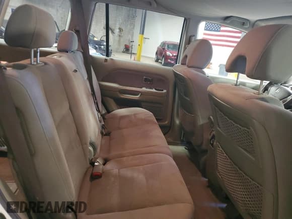 ✅ 2006 Honda Pilot EX • VIN: 2HKYF18406H563169 • Lot: 85346715. Wystawiony na Copart z przebiegiem 181 490 mil. Bezpłatny archiwum sprzedaży aukcyjnych z USA i szczegółowy raport historii pojazdu na DreamBid. Zdjęcie 11.