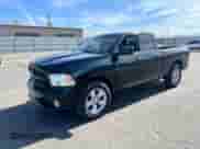 2019 Ram 1500 Tradesman z VIN 1C6RR7FG4KS608001, wystawiony jako Copart lot #85056085 z przebiegiem 53 509 mil mil oraz Szkoda całkowita • Salvage title. Historia ofert i sprzedaży dostępna na DreamBid. Obrazek 2.