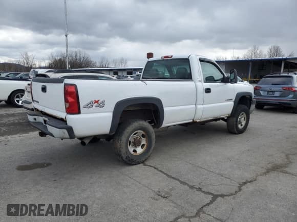 ✅ 2003 Chevrolet Silverado 2500HD Work Truck • VIN: 1GCHK24U33E337582 • Lot: 92349455. Wystawiony na Copart z przebiegiem 97 222 mil. Bezpłatny archiwum sprzedaży aukcyjnych z USA i szczegółowy raport historii pojazdu na DreamBid. Zdjęcie 3.