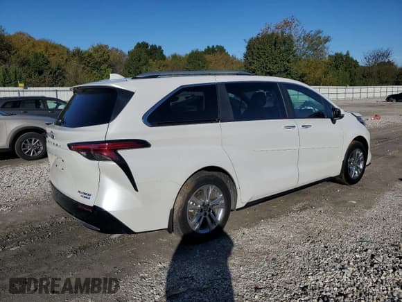✅ 2024 Toyota Sienna Platinum • VIN: 5TDESKFC0RS145322 • Лот: 85955075. Опубликован ранее на Copart с пробегом 20 656 миль. Бесплатный доступ к архиву аукционных продаж из США и подробный отчёт об истории автомобиля на DreamBid. Изображение 3.