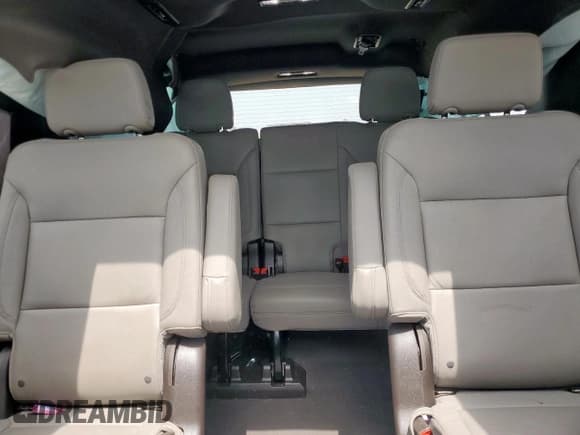 ✅ 2023 Chevrolet Suburban Z71 • VIN: 1GNSKDKD5PR442859 • Lot: 62686035. Listed on Copart with 42,313 mi. Free auction sales archive from the USA and detailed vehicle history report at DreamBid. Image 10.