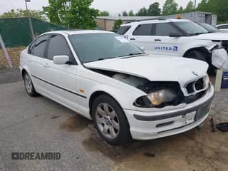 ✅ 2000 BMW 3 Series 323i • VIN: WBAAM3345YFP81628 • Lot: 42190751. Listed on IAAI with 135,970 mi. Free auction sales archive from the USA and detailed vehicle history report at DreamBid. Image 1.