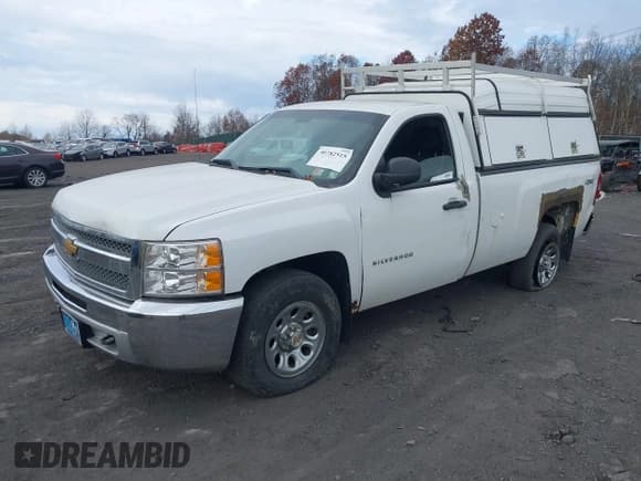 ✅ 2013 Chevrolet Silverado 1500 Work Truck • VIN: 1GCNKPEA7DZ288109 • Lot: 40782515. Wystawiony na IAAI z przebiegiem 191 813 mil. Bezpłatny archiwum sprzedaży aukcyjnych z USA i szczegółowy raport historii pojazdu na DreamBid. Zdjęcie 21.