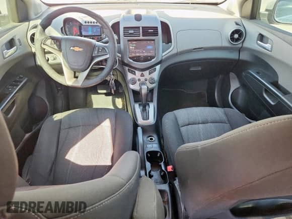 ✅ 2015 Chevrolet Sonic LT • VIN: 1G1JC5SH4F4175972 • Lot: 82284225. Listed on Copart with 161,635 mi. Free auction sales archive from the USA and detailed vehicle history report at DreamBid. Image 8.