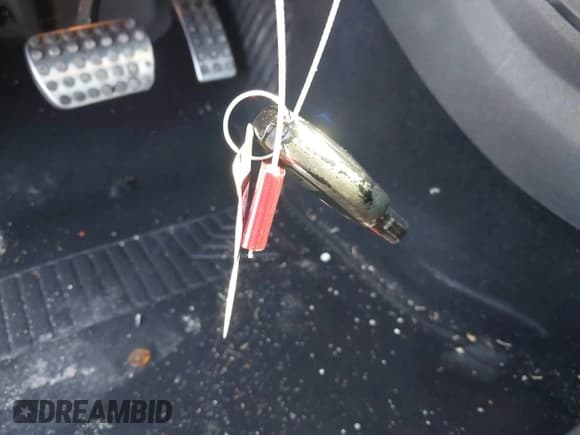 ✅ 2015 Mercedes-Benz GLA 250 • VIN: WDCTG4EB7FJ144359 • Lot: 43452502. Wystawiony na IAAI z przebiegiem 100 086 mil. Bezpłatny archiwum sprzedaży aukcyjnych z USA i szczegółowy raport historii pojazdu na DreamBid. Zdjęcie 11.