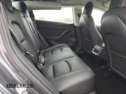 ✅ 2020 Tesla Model 3 Standard Range Plus • VIN: 5YJ3E1EAXLF802308 • Lot: 82275135. Wystawiony na Copart z przebiegiem 75 515 mil. Bezpłatny archiwum sprzedaży aukcyjnych z USA i szczegółowy raport historii pojazdu na DreamBid. Zdjęcie 10.