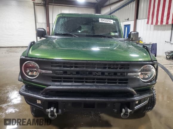 ✅ 2022 Ford Bronco Outer Banks • VIN: 1FMDE5AH6NLB78114 • Lot: 89455255. Wystawiony na Copart z przebiegiem 39 883 mil. Bezpłatny archiwum sprzedaży aukcyjnych z USA i szczegółowy raport historii pojazdu na DreamBid. Zdjęcie 5.
