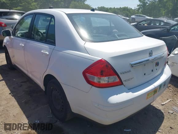 ✅ 2009 Nissan Versa S • VIN: 3N1BC11E99L463015 • Lot: 42399726. Listed on IAAI with 202,186 mi. Free auction sales archive from the USA and detailed vehicle history report at DreamBid. Image 3.