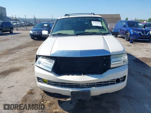 ✅ 2008 Lincoln Navigator • VIN: 5LMFU28538LJ11770 • Lot: 42256213. Listed on IAAI with 293,500 mi. Free auction sales archive from the USA and detailed vehicle history report at DreamBid. Image 12.
