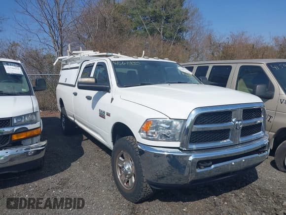 ✅ 2017 Ram 2500 Tradesman • VIN: 3C6UR5HJ5HG740434 • Lot: 41661434. Listed on IAAI with 92,465 mi. Free auction sales archive from the USA and detailed vehicle history report at DreamBid. Image 6.
