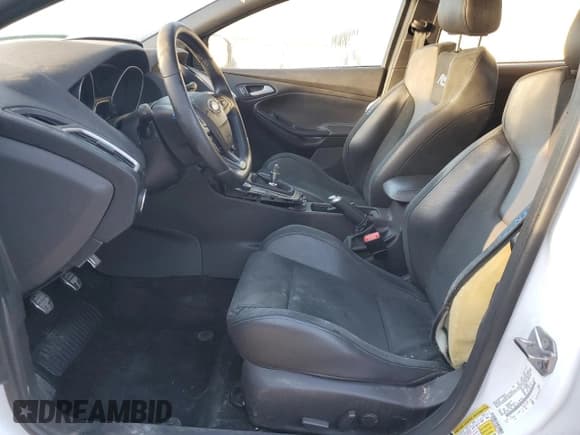 ✅ 2016 Ford Focus RS • VIN: WF0DP3TH0G4115259 • Лот: 86169735. Опубликован ранее на Copart с пробегом Не указан. Бесплатный доступ к архиву аукционных продаж из США и подробный отчёт об истории автомобиля на DreamBid. Изображение 7.