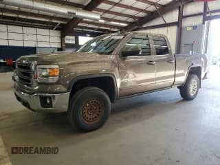 ✅ 2015 GMC Sierra 1500 SLE • VIN: 1GTV2UECXFZ283487 • Лот: 90091785. Опубликован ранее на Copart с пробегом 246 116 миль. Бесплатный доступ к архиву аукционных продаж из США и подробный отчёт об истории автомобиля на DreamBid. Изображение 1.