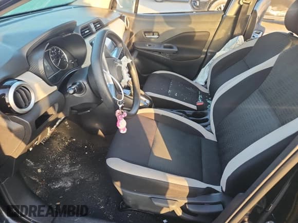 ✅ 2021 Nissan Versa SV • VIN: 3N1CN8EV4ML879385 • Lot: 85654295. Listed on Copart with 104,127 mi. Free auction sales archive from the USA and detailed vehicle history report at DreamBid. Image 7.